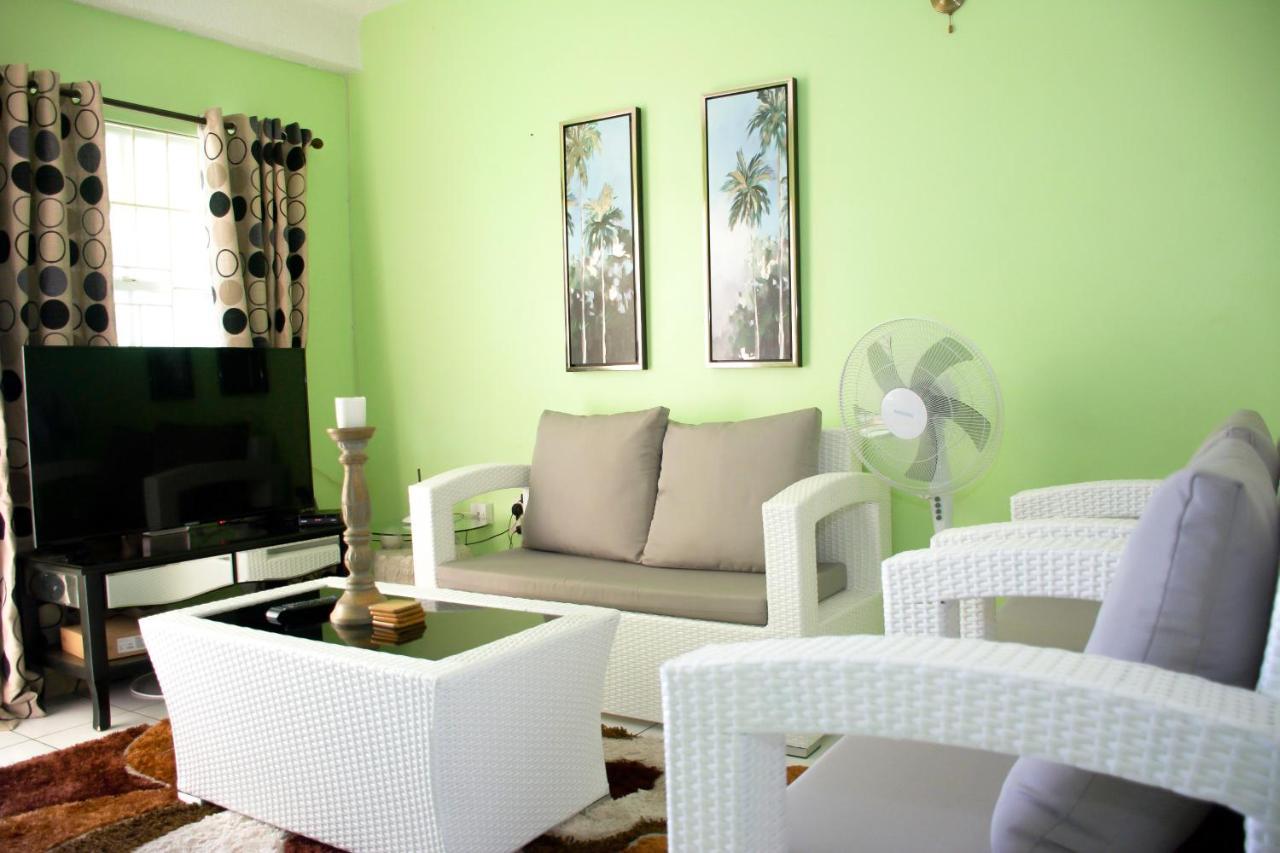 St. George's Silver View Apartments מראה חיצוני תמונה
