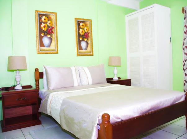 St. George's Silver View Apartments מראה חיצוני תמונה
