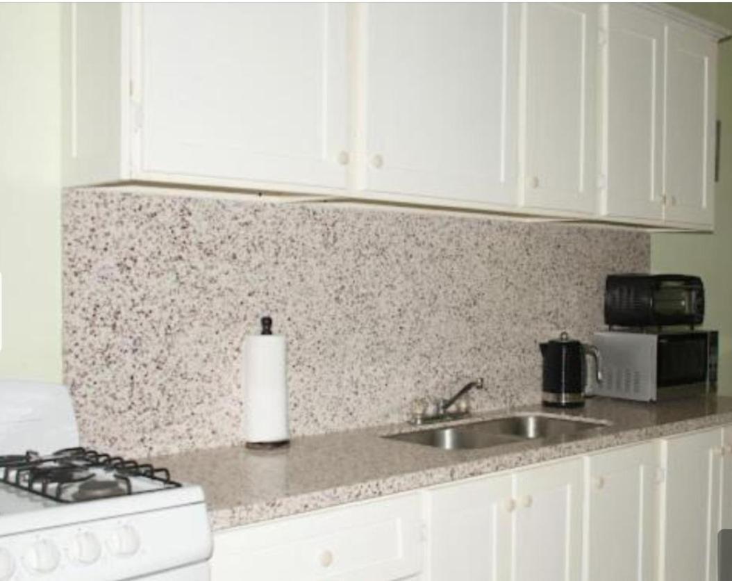 St. George's Silver View Apartments מראה חיצוני תמונה