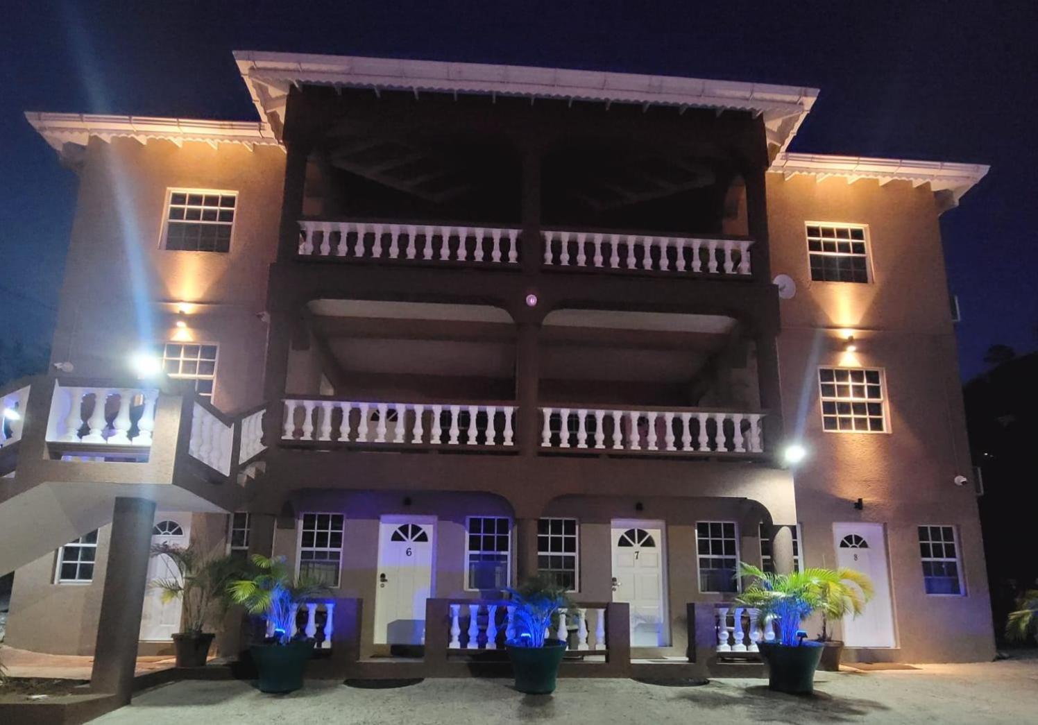 St. George's Silver View Apartments מראה חיצוני תמונה