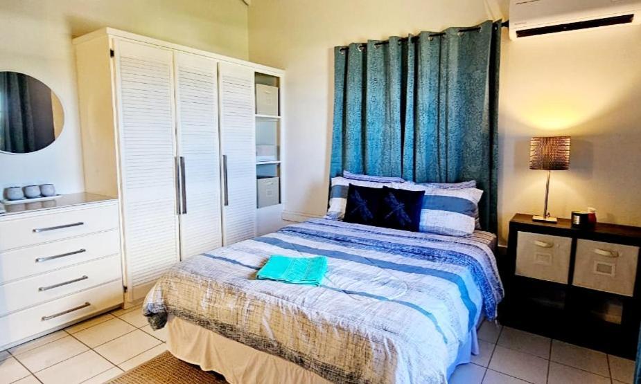 St. George's Silver View Apartments מראה חיצוני תמונה