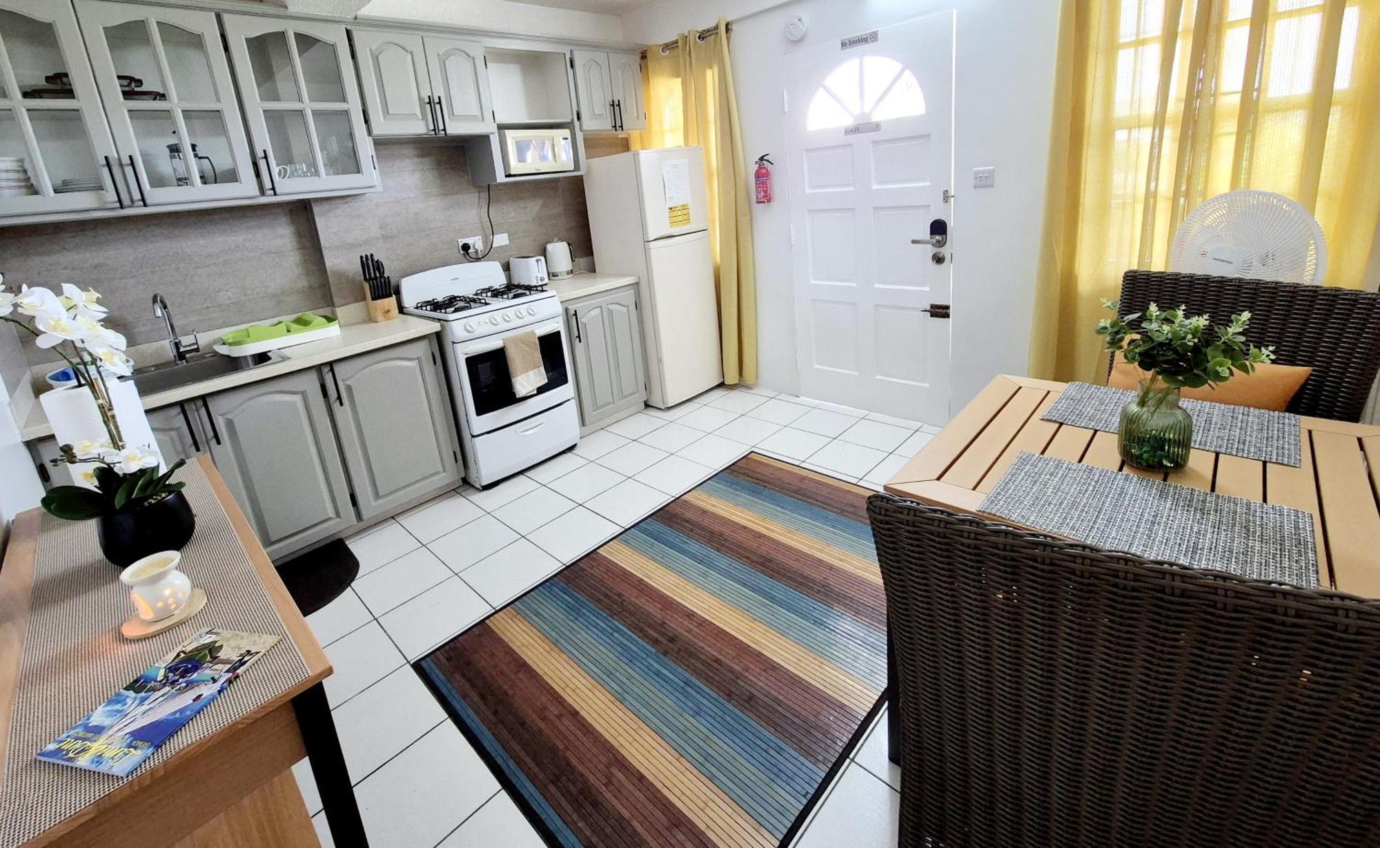 St. George's Silver View Apartments מראה חיצוני תמונה